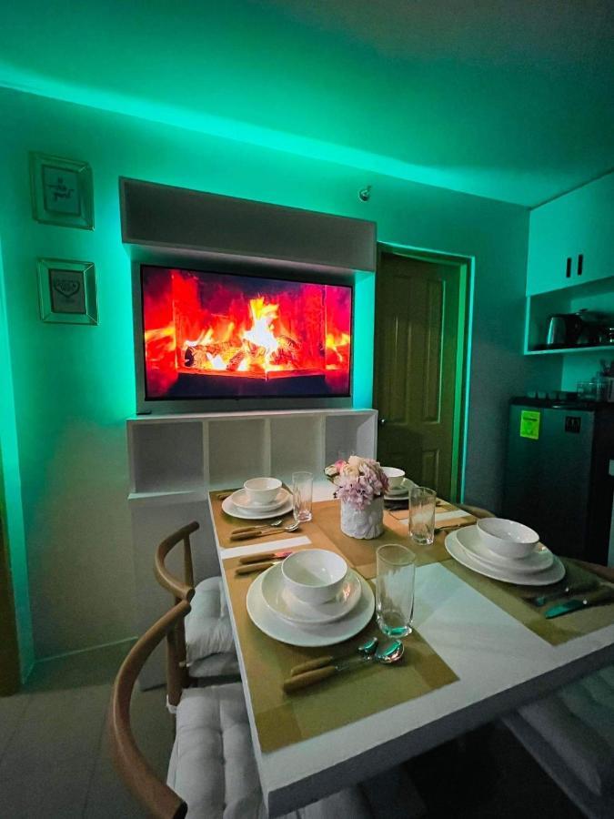 אילוילו Lovely 2 Bedroom Condo Unit מראה חיצוני תמונה